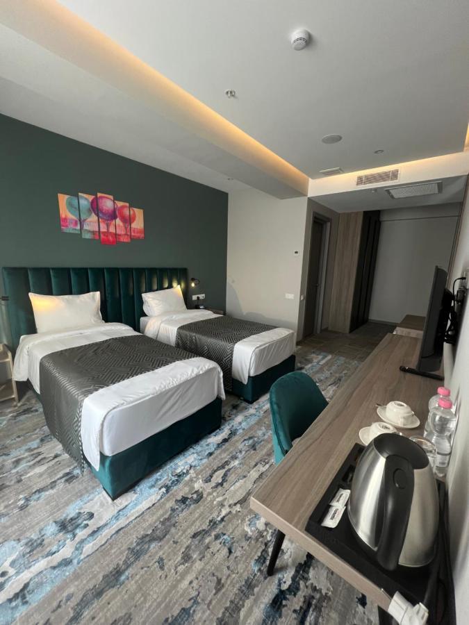 Hotel Address 9d 4*
