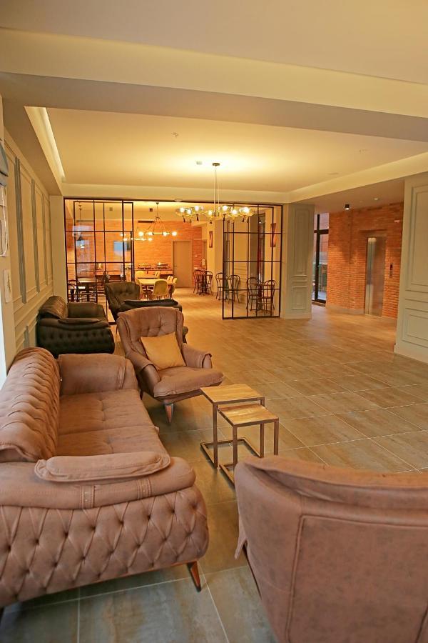 Hotel Address 9d 4*